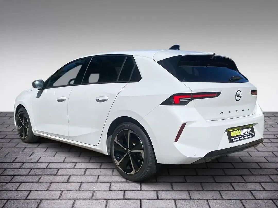 Opel Astra - Thumbnail 4
