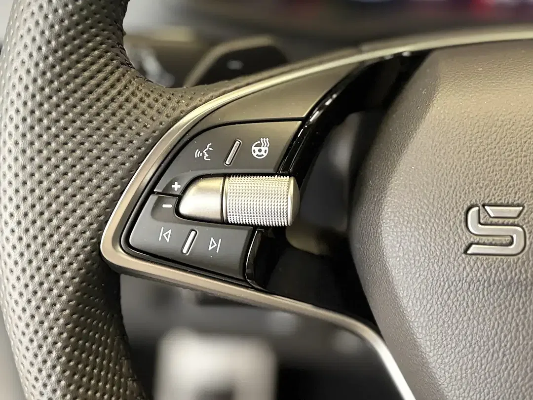 Skoda Karoq - Thumbnail 11
