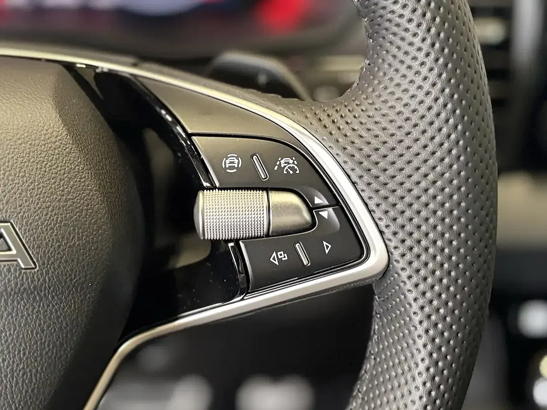 Skoda Karoq - Thumbnail 12