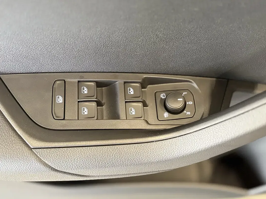 Skoda Karoq - Thumbnail 7