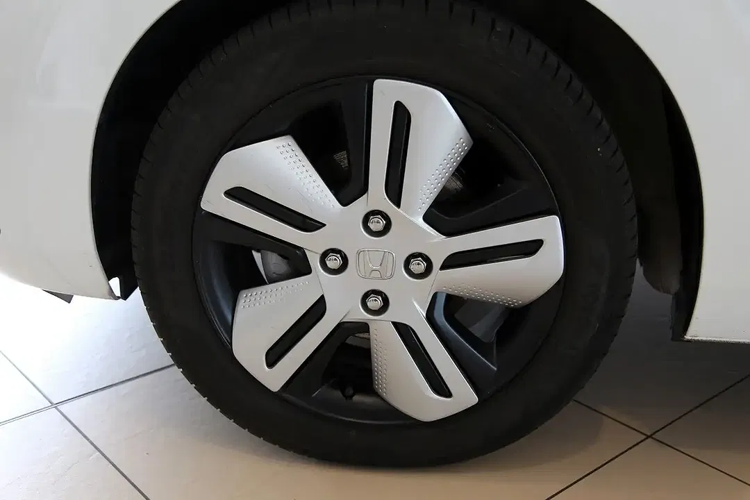 Honda Jazz - Thumbnail 4