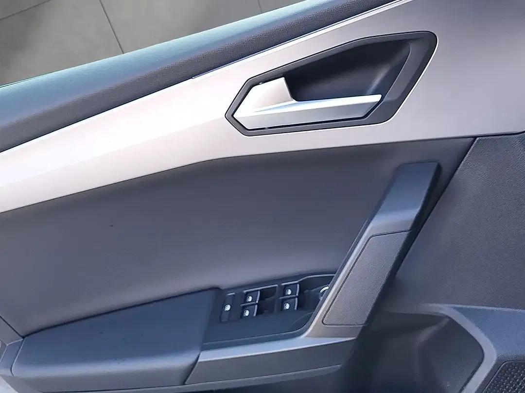 SEAT Leon - Thumbnail 9