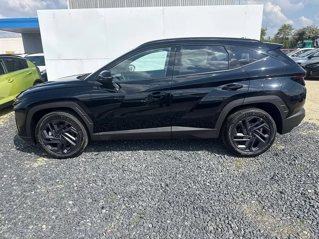 Hyundai TUCSON - Thumbnail 3