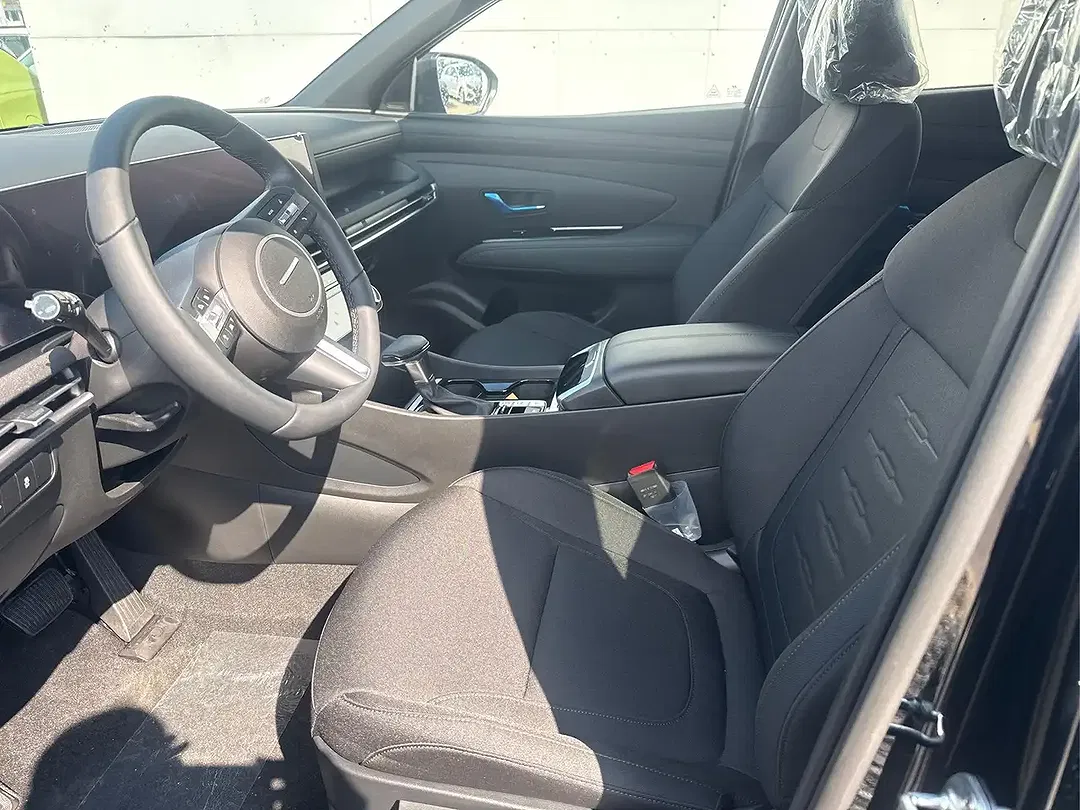 Hyundai TUCSON - Thumbnail 8