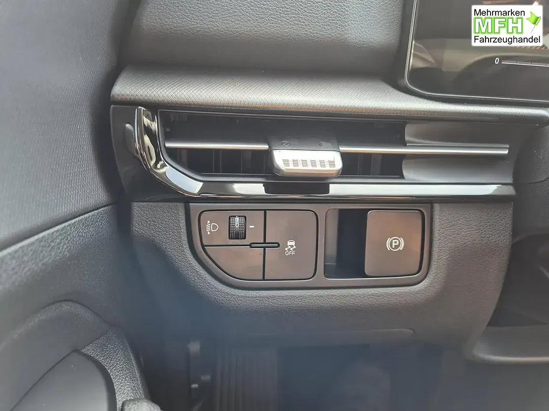 Kia Sportage - Thumbnail 11