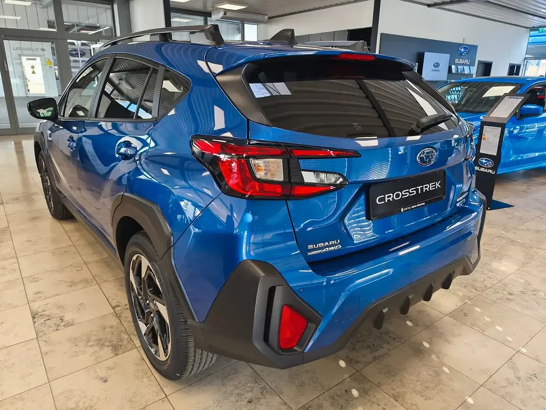 Subaru Crosstrek - Thumbnail 3