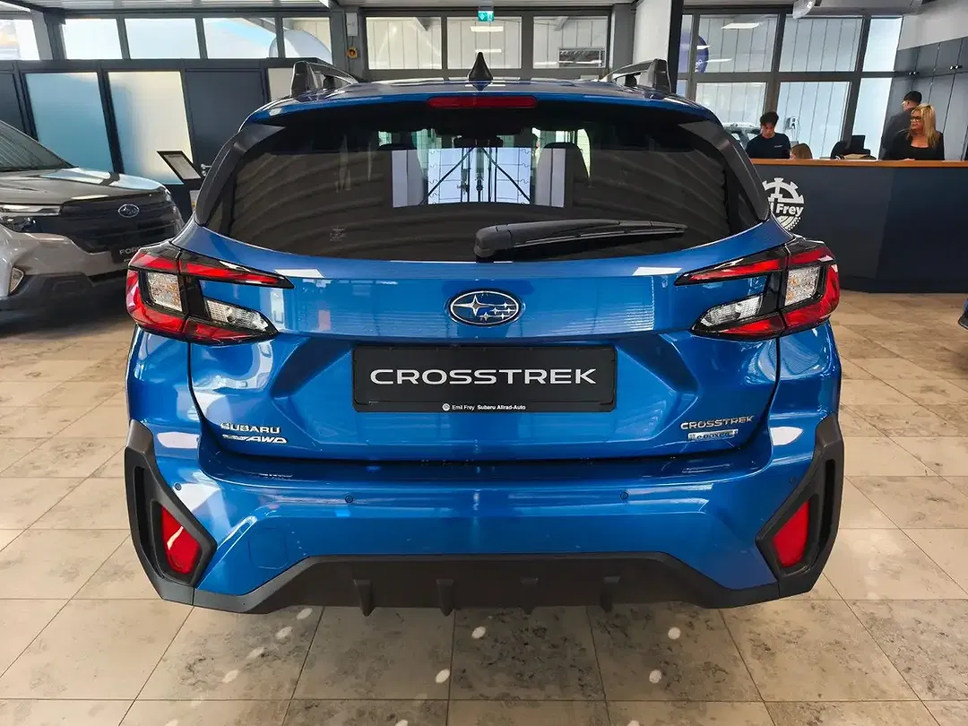 Subaru Crosstrek - Thumbnail 4