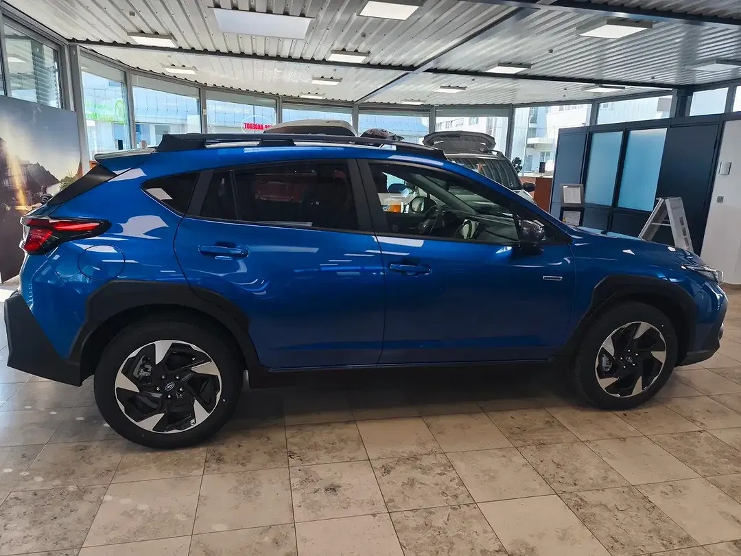 Subaru Crosstrek - Thumbnail 6