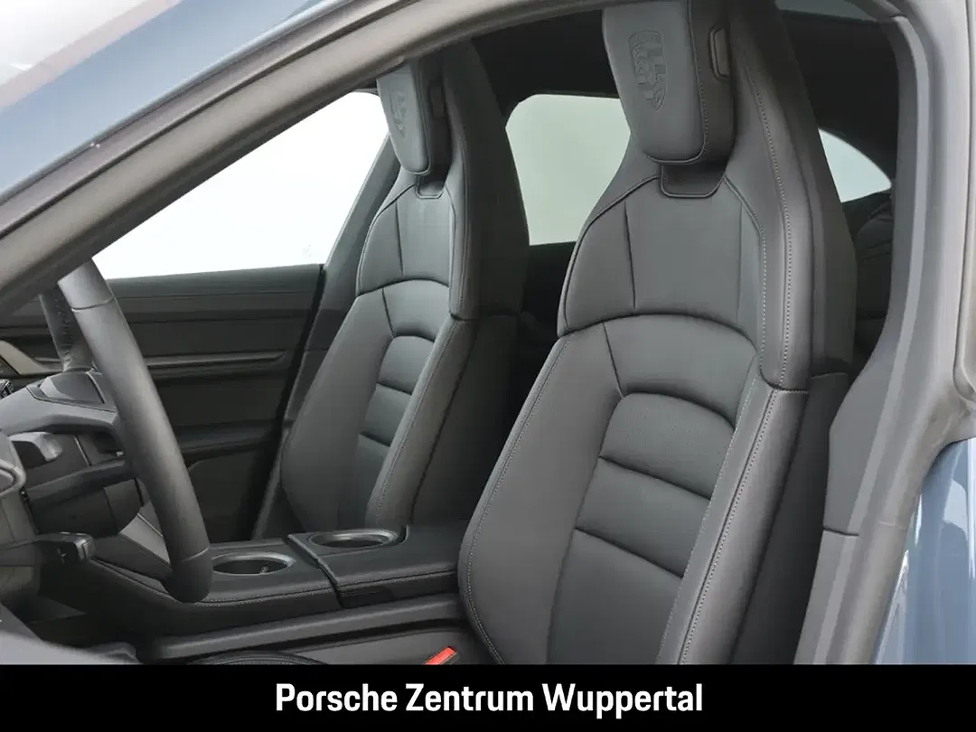 Porsche Taycan - Thumbnail 14