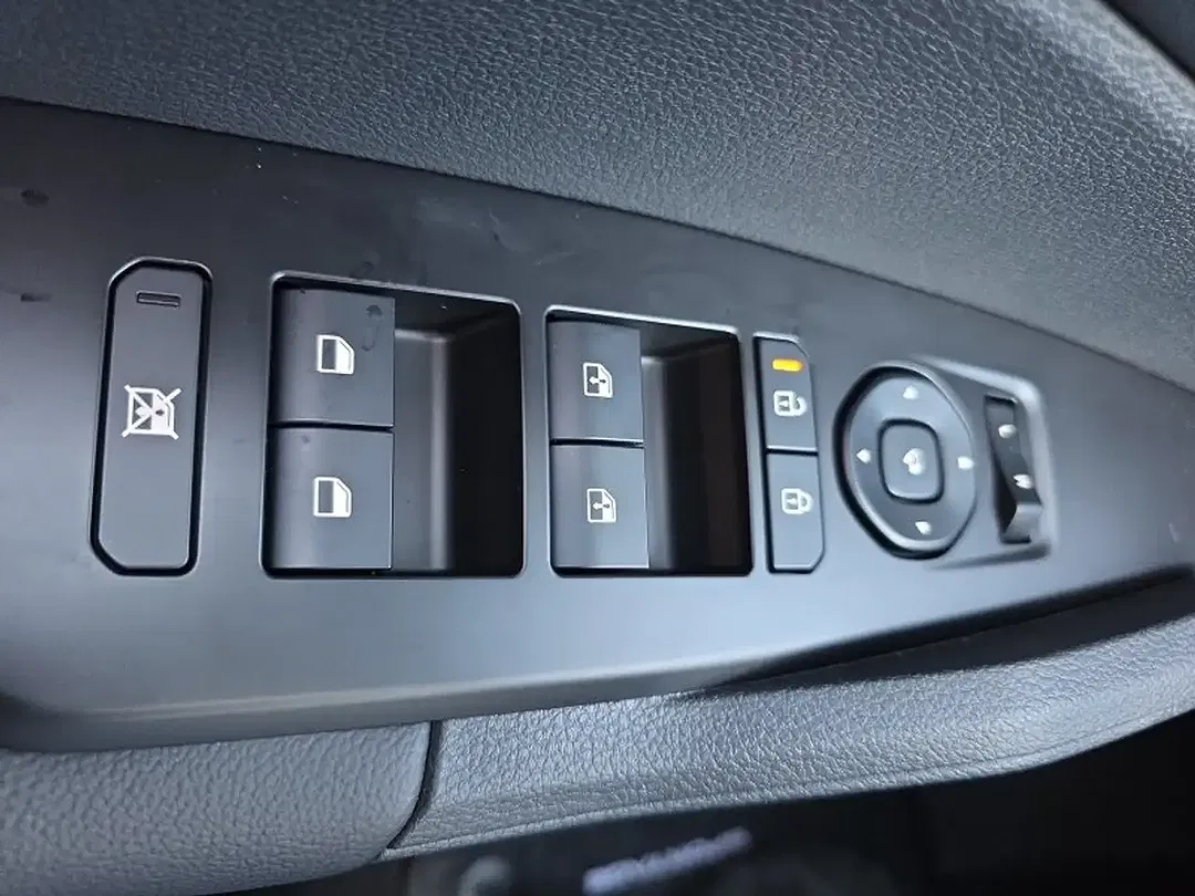 Kia Sportage - Thumbnail 23