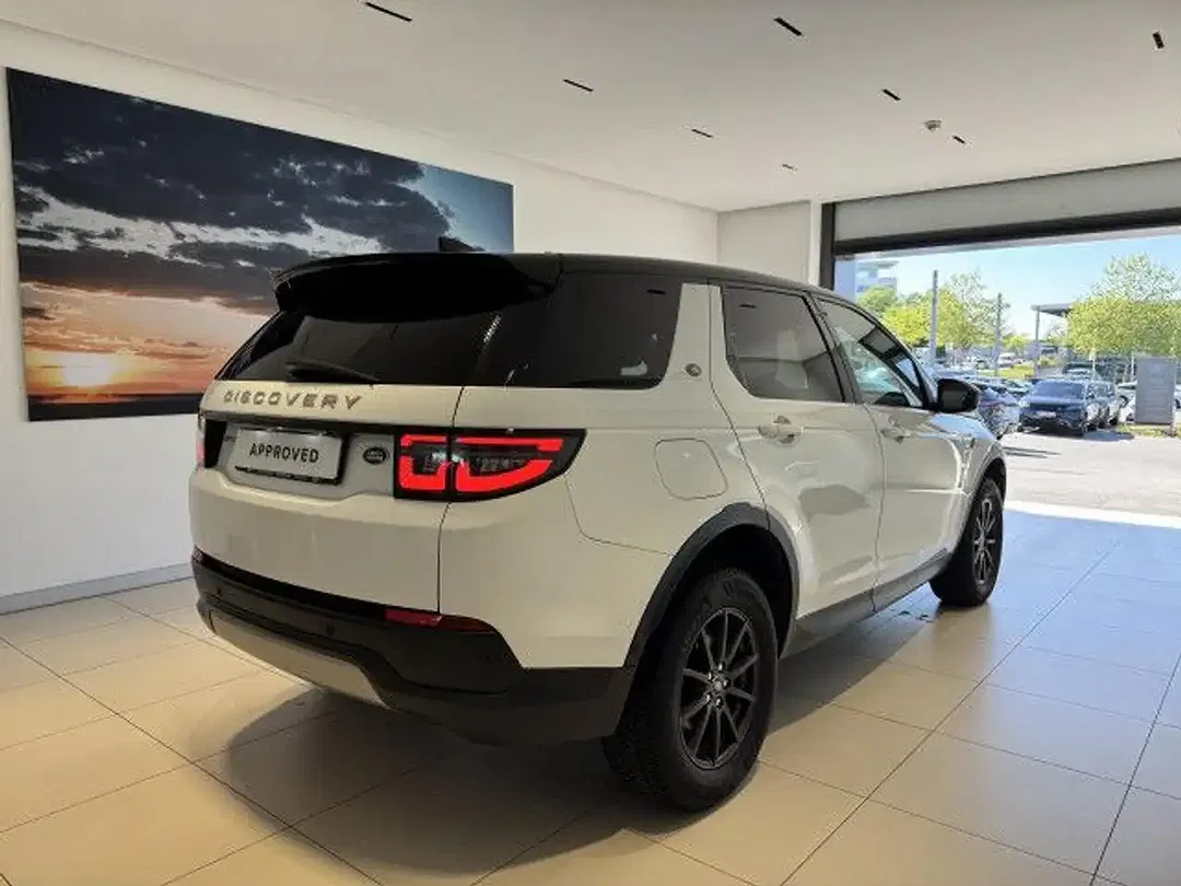 Land Rover Discovery - Thumbnail 2