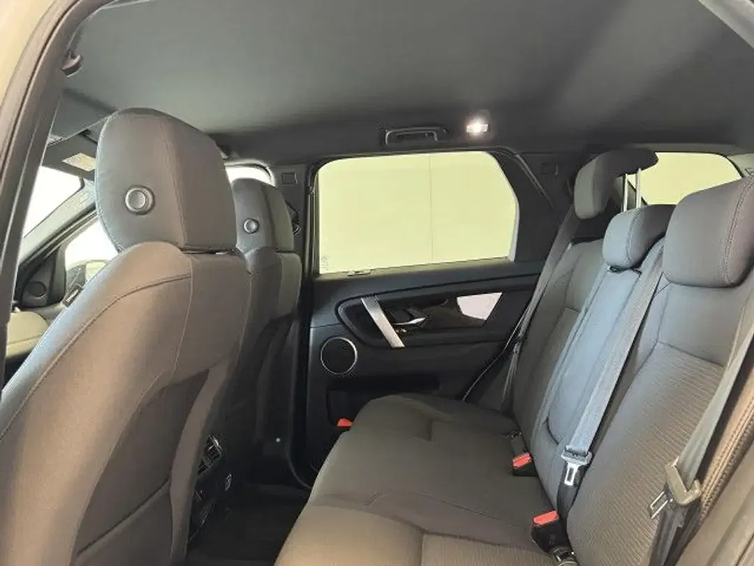 Land Rover Discovery - Thumbnail 4