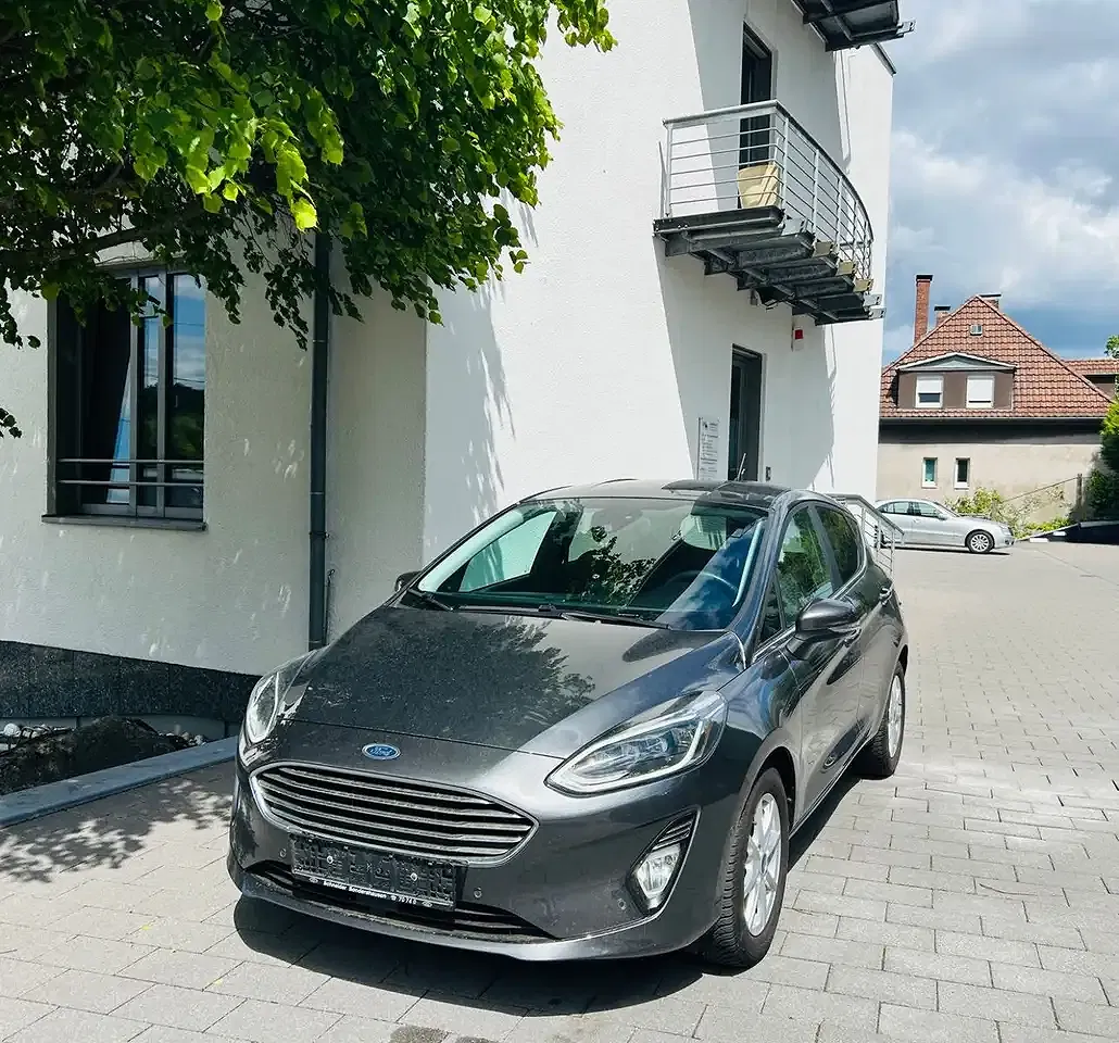 Ford Fiesta - Thumbnail 4