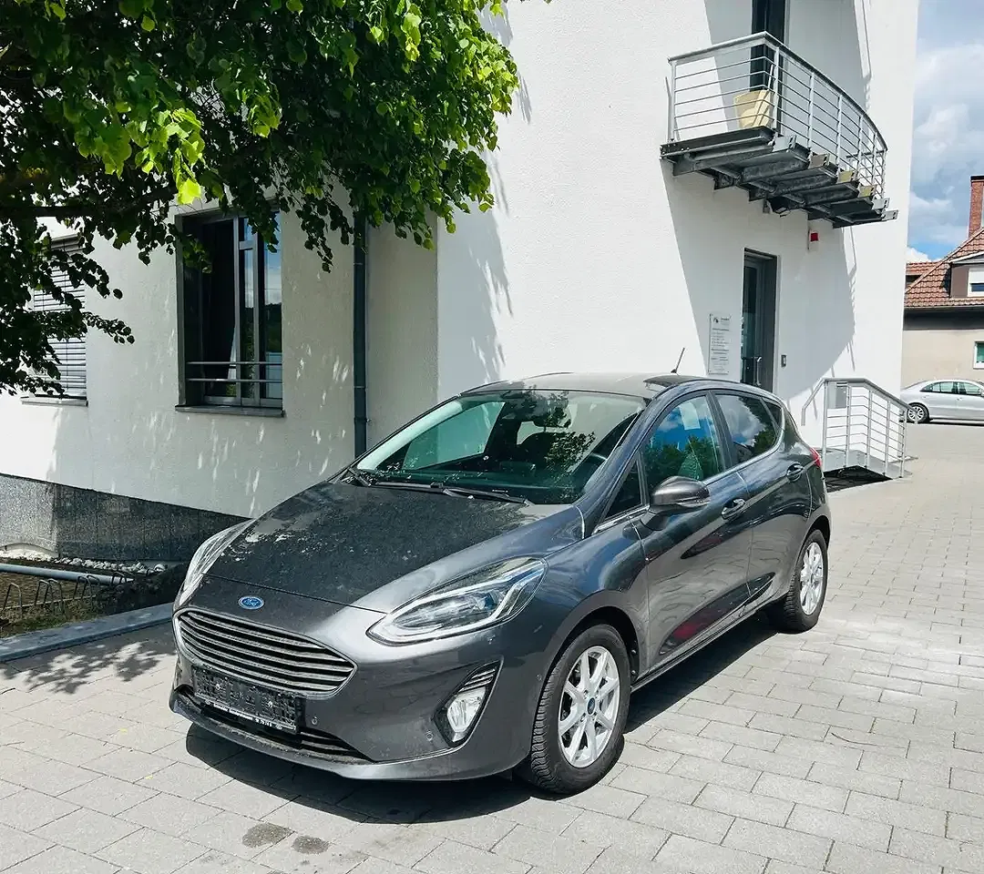 Ford Fiesta - Thumbnail 5