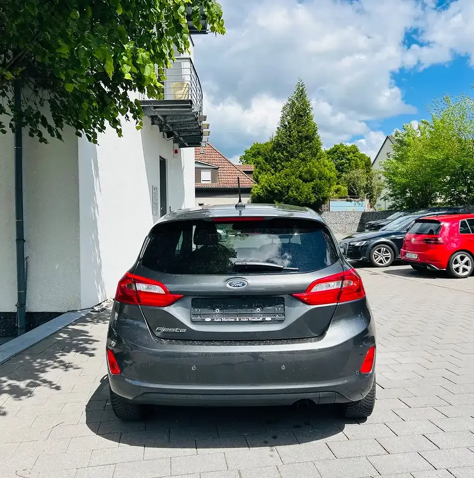 Ford Fiesta - Thumbnail 8