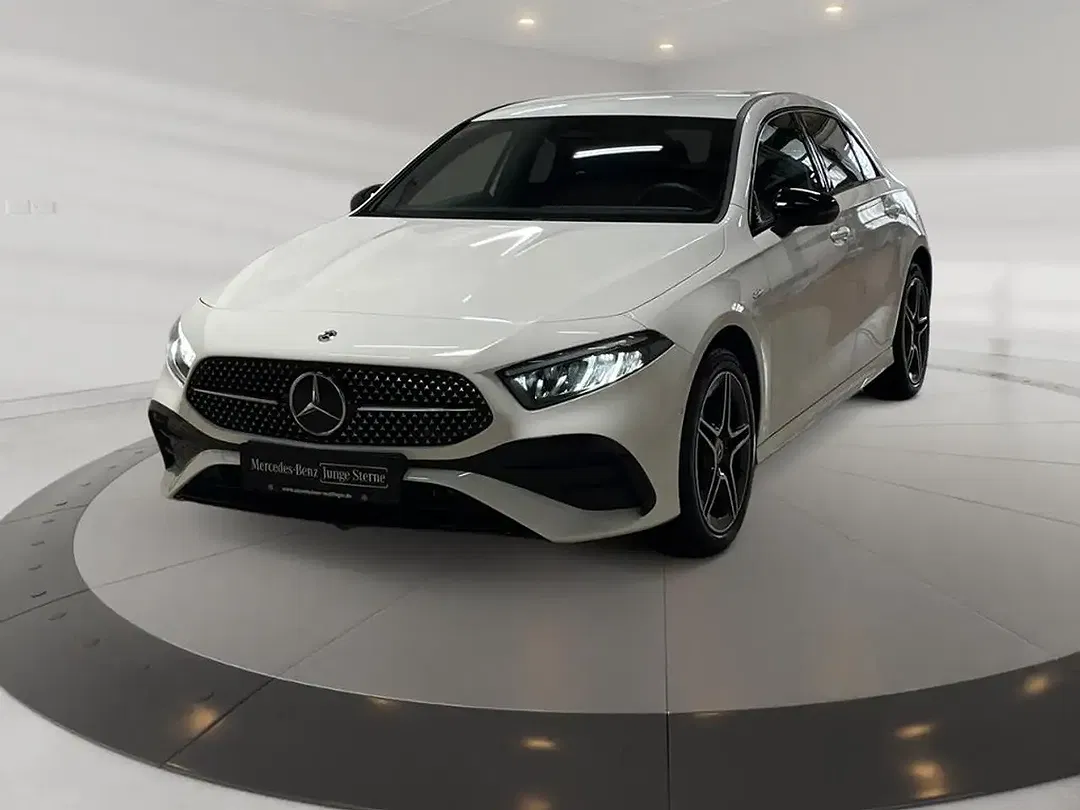 Mercedes-Benz A 250 - Thumbnail 1
