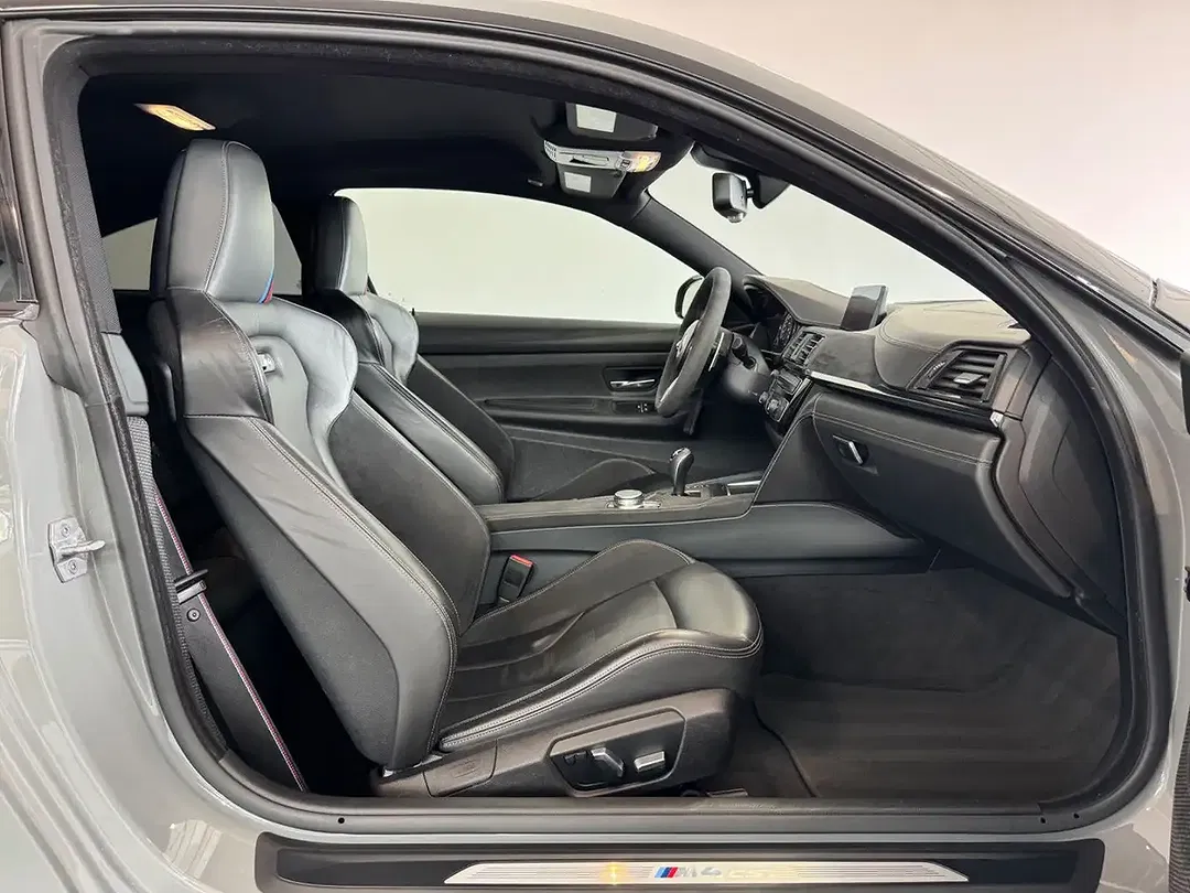BMW M4 - Thumbnail 14