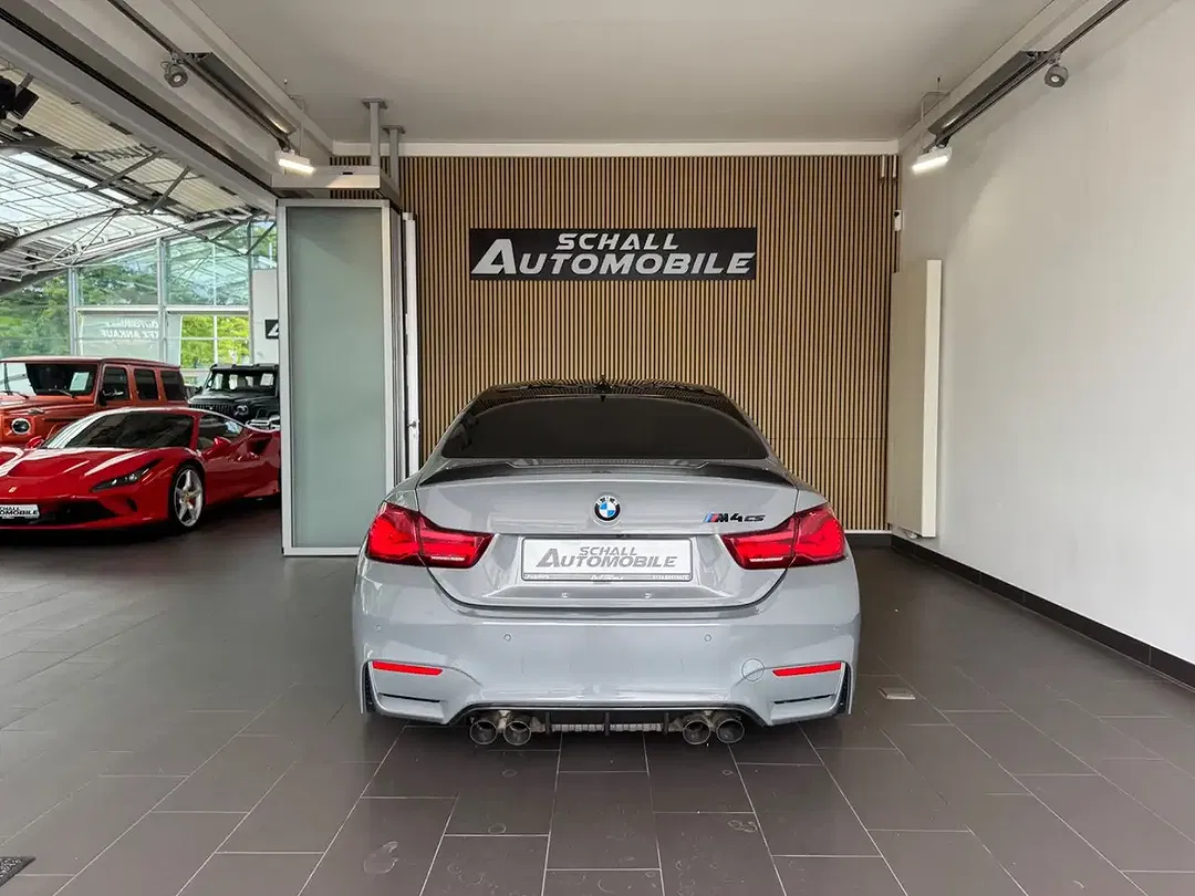 BMW M4 - Thumbnail 7