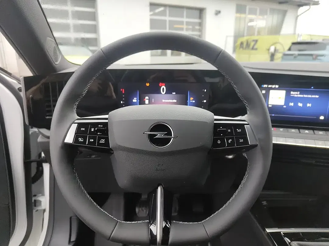 Opel Astra - Thumbnail 10