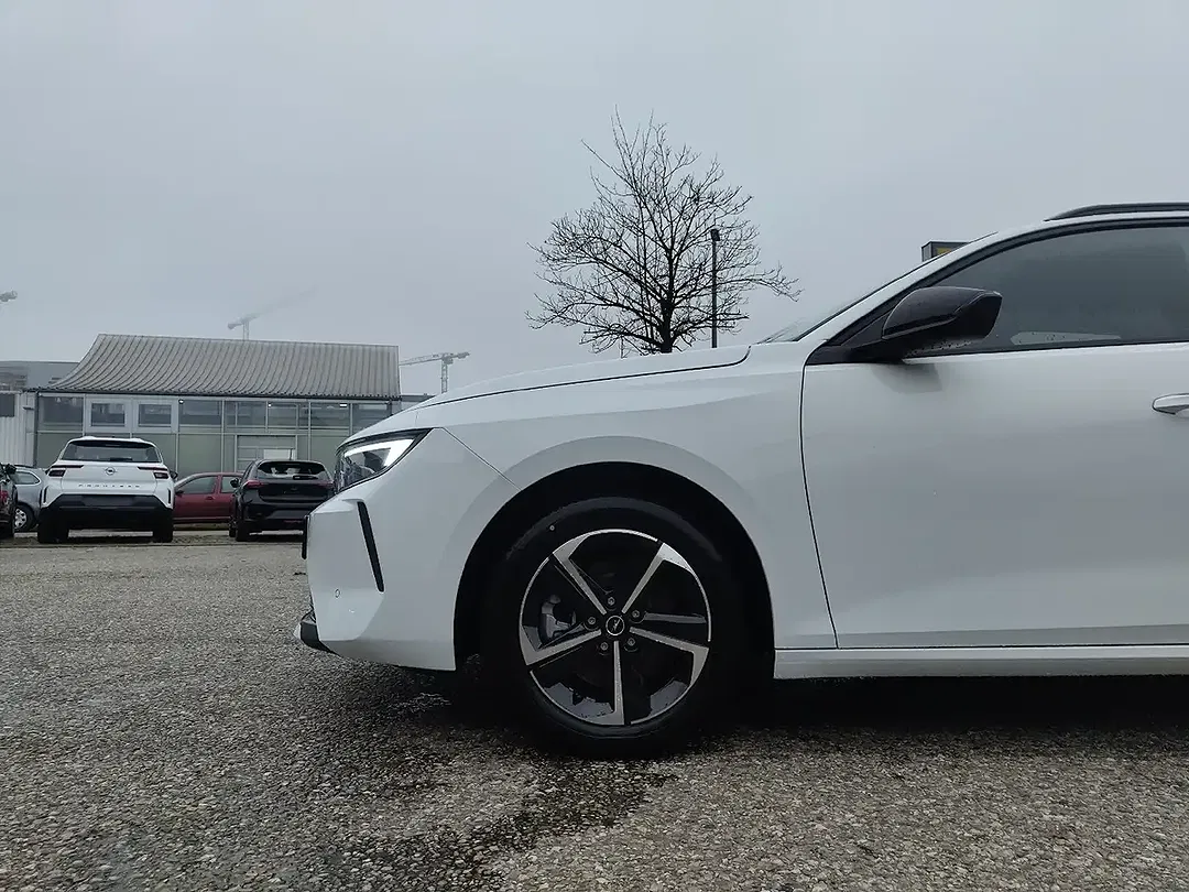 Opel Astra - Thumbnail 5