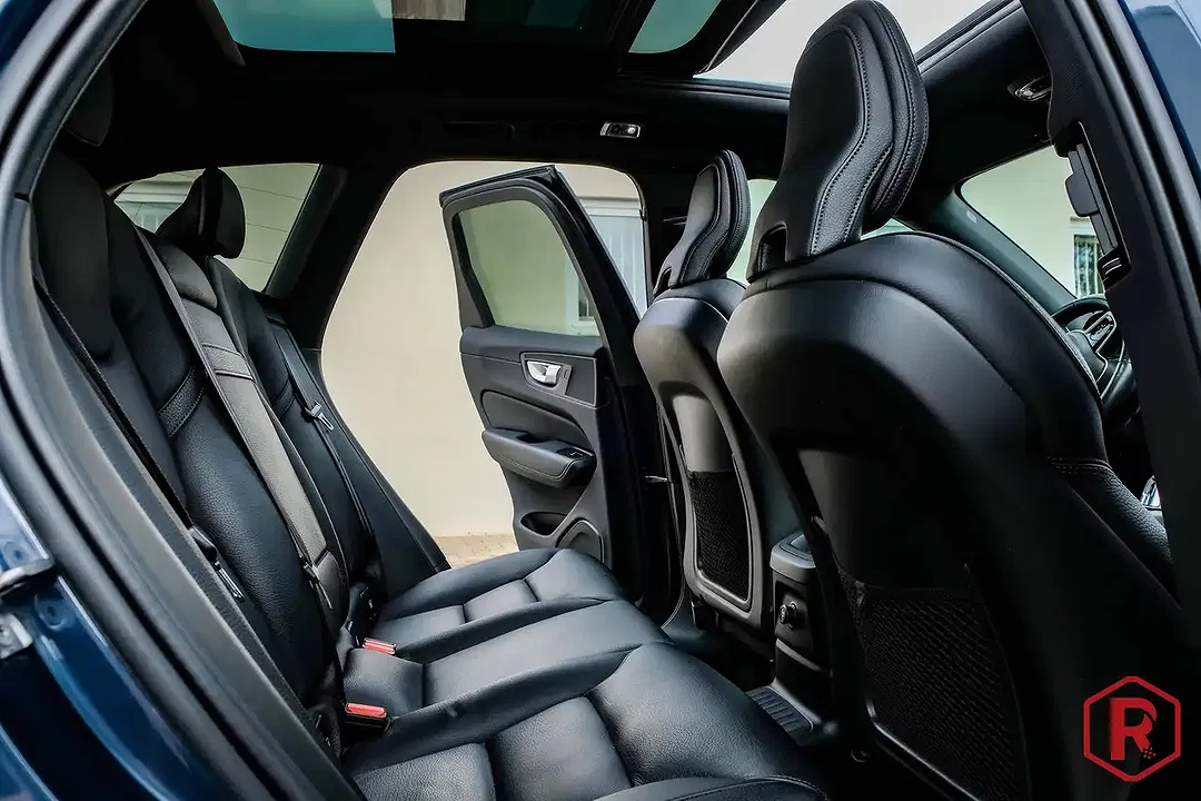 Volvo XC60 - Thumbnail 12
