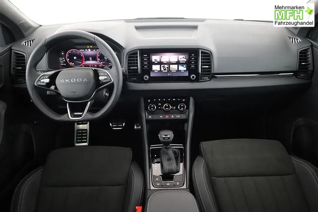 Skoda Karoq - Thumbnail 4
