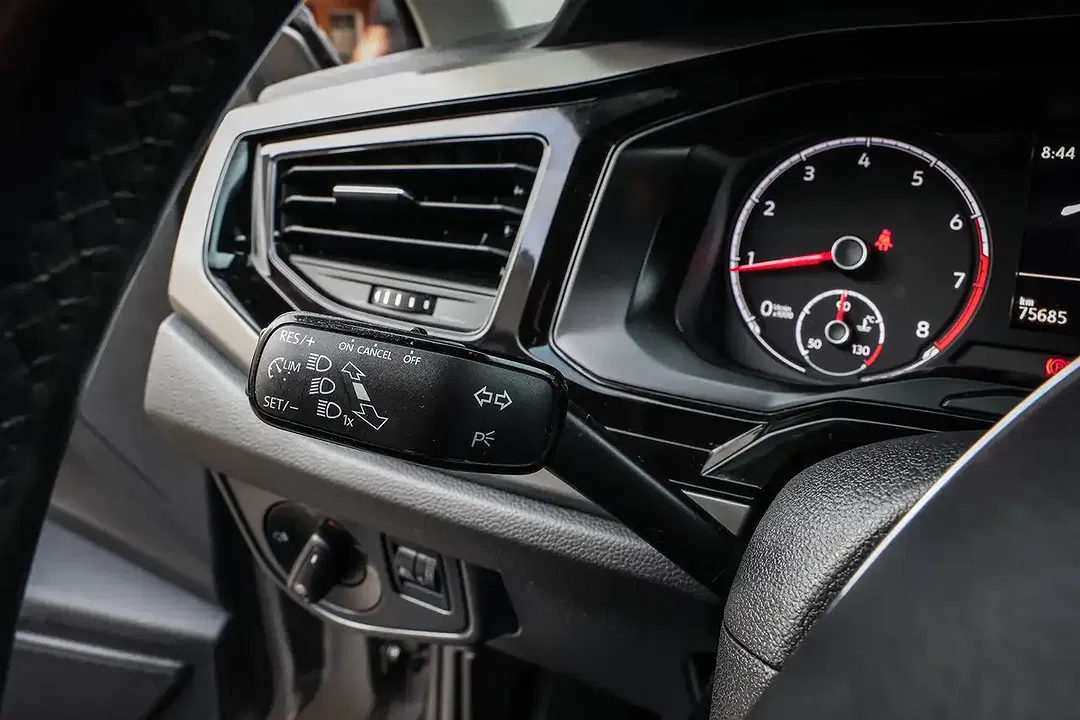 Volkswagen Polo - Thumbnail 14