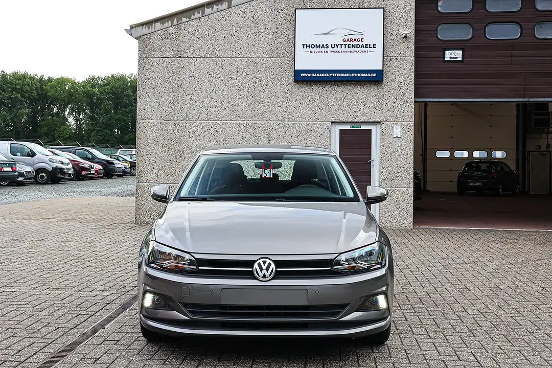Volkswagen Polo - Thumbnail 2