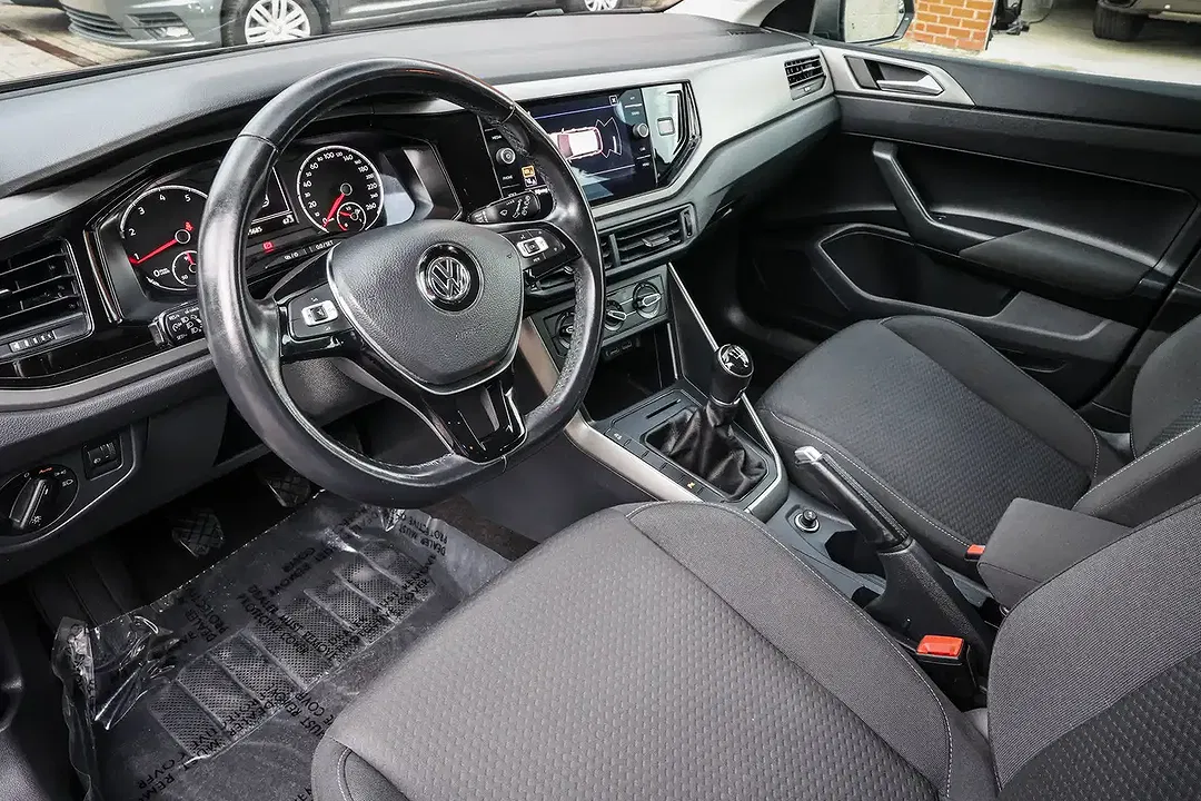 Volkswagen Polo - Thumbnail 9