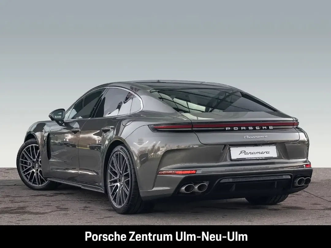 Porsche Panamera - Thumbnail 3