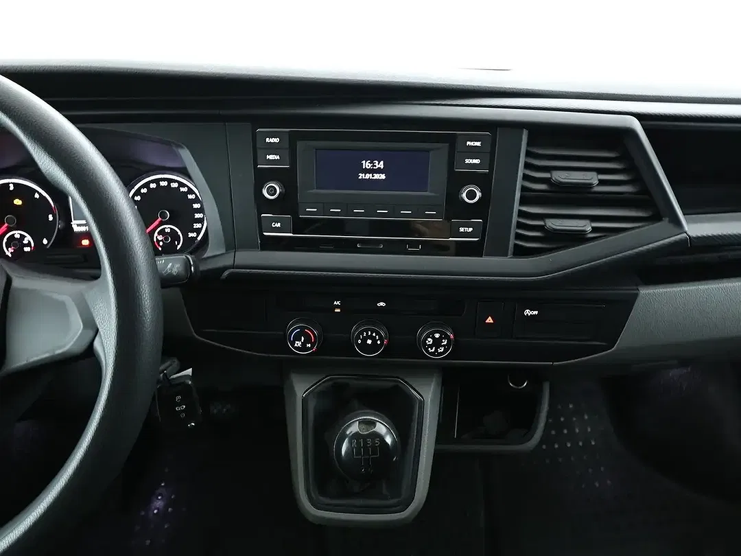 Volkswagen Transporter - Thumbnail 11
