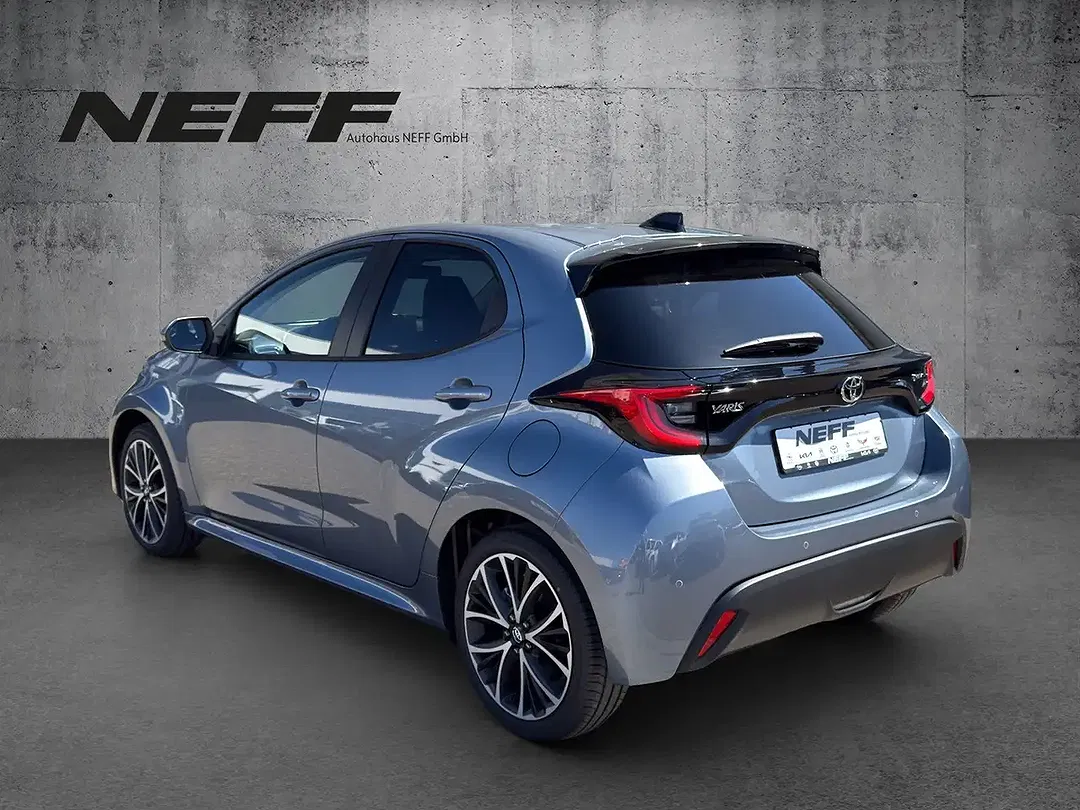 Toyota Yaris - Thumbnail 3