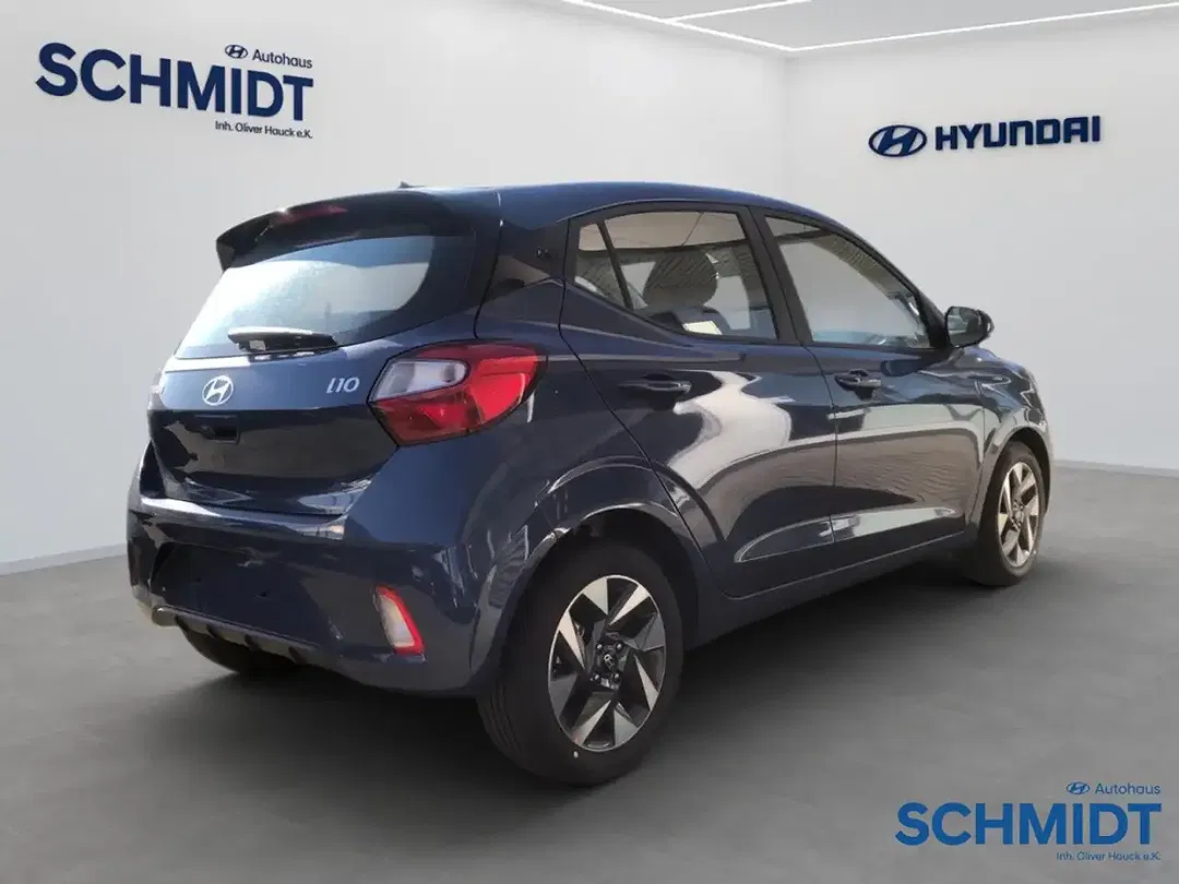 Hyundai i10 - Thumbnail 3