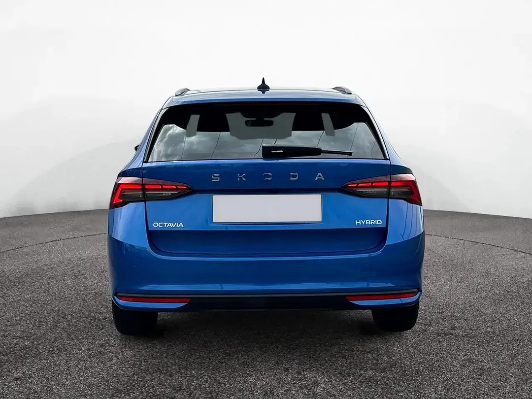 Skoda Octavia - Thumbnail 5