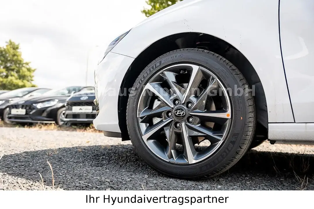 Hyundai i30 - Thumbnail 13