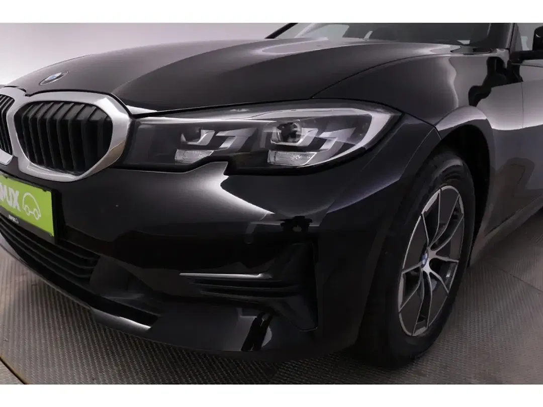 BMW 318 - Thumbnail 13