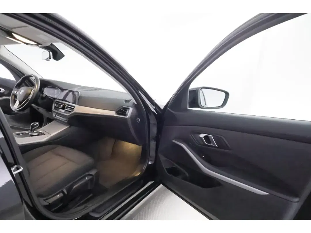 BMW 318 - Thumbnail 20