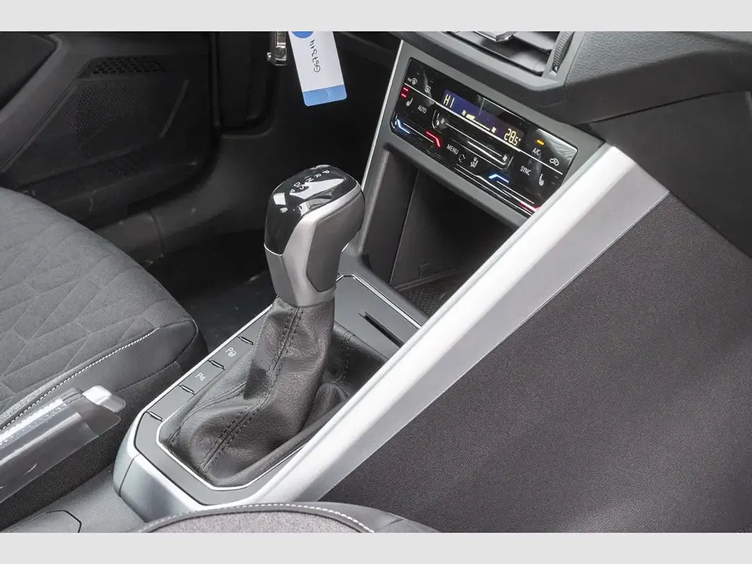 Volkswagen Polo - Thumbnail 9