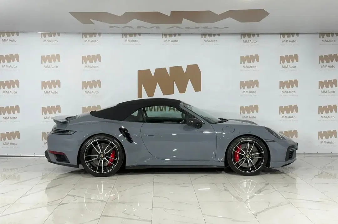 Porsche 992 - Thumbnail 5
