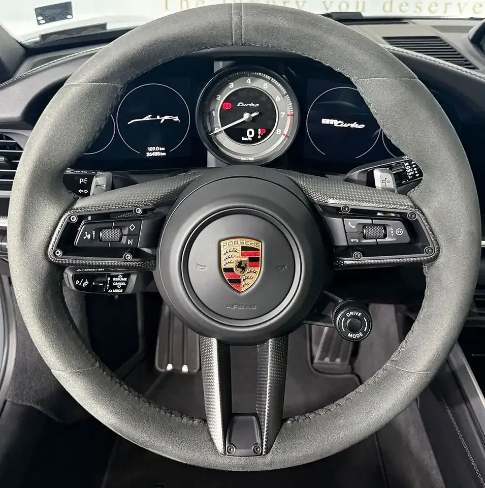 Porsche 992 - Thumbnail 8