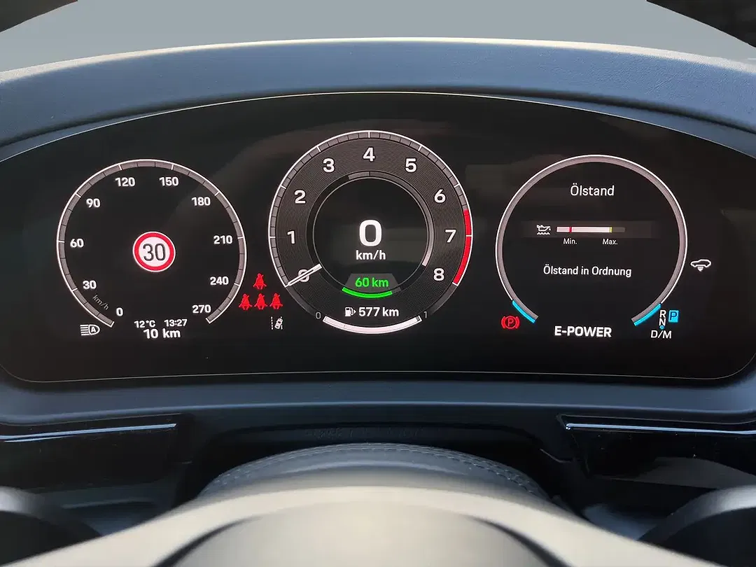 Porsche Cayenne - Thumbnail 13