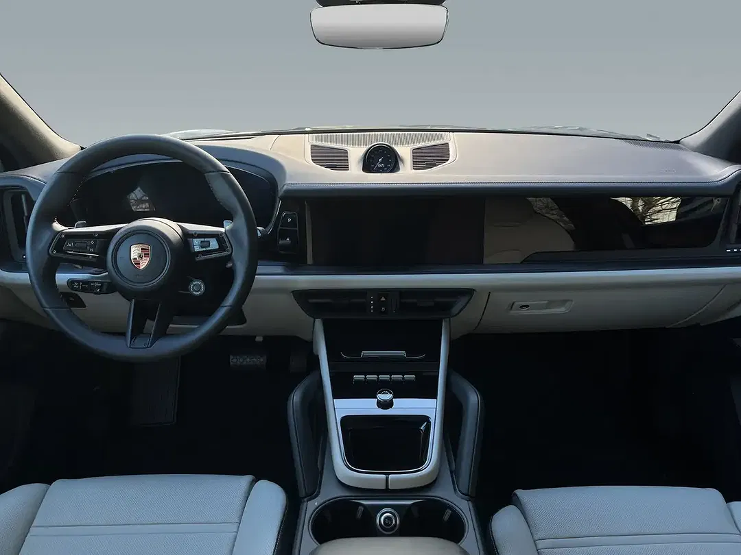 Porsche Cayenne - Thumbnail 9