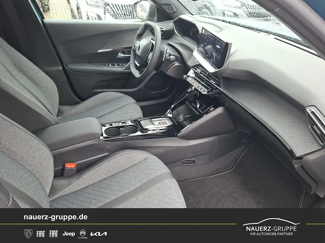 Peugeot 2008 - Thumbnail 8