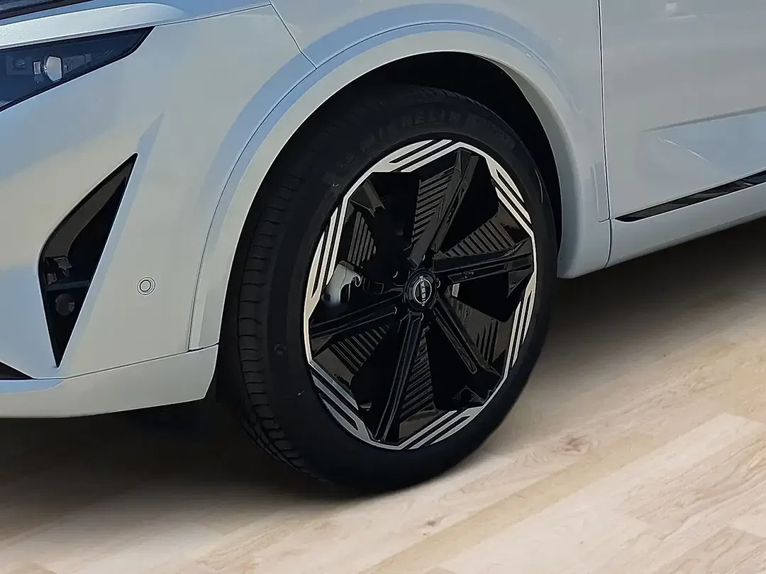 Nissan Qashqai - Thumbnail 7