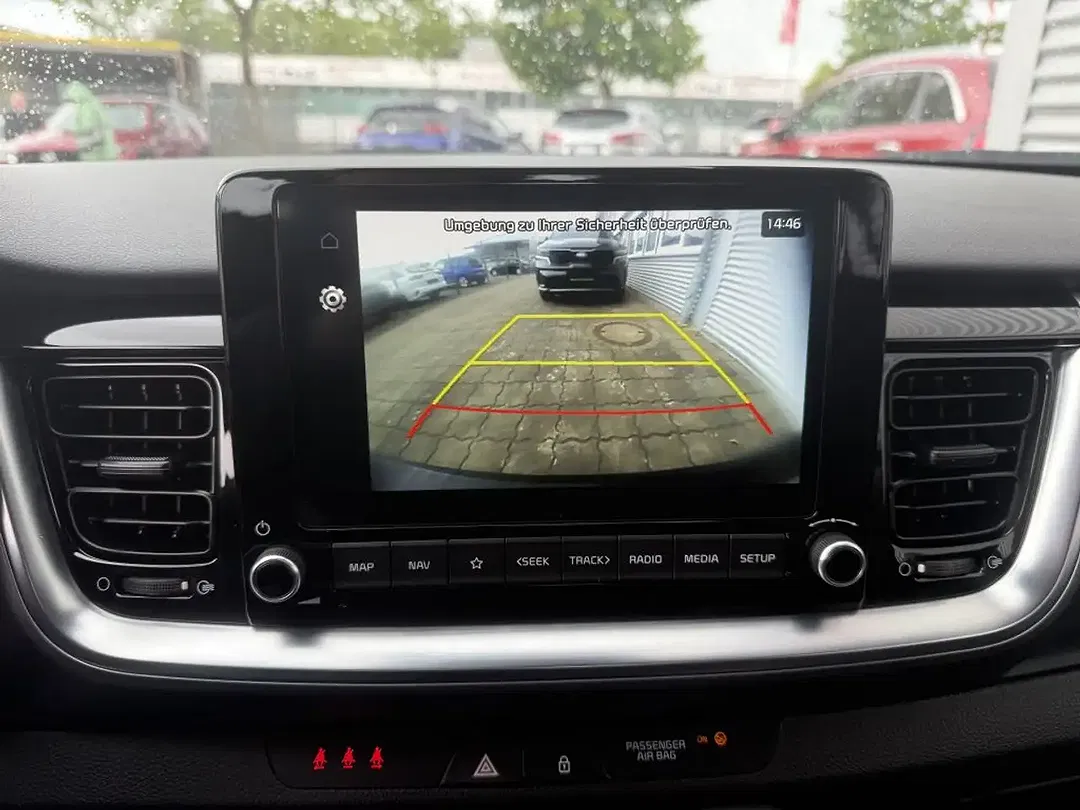 Kia Stonic - Thumbnail 11