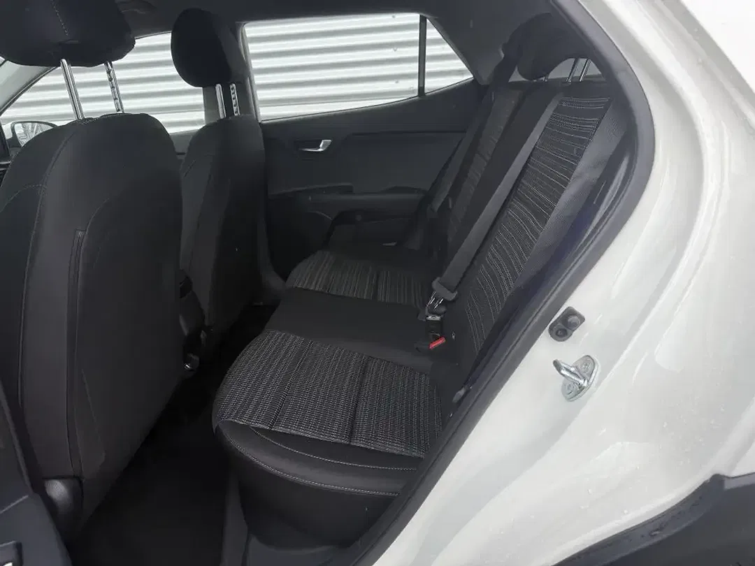 Kia Stonic - Thumbnail 8