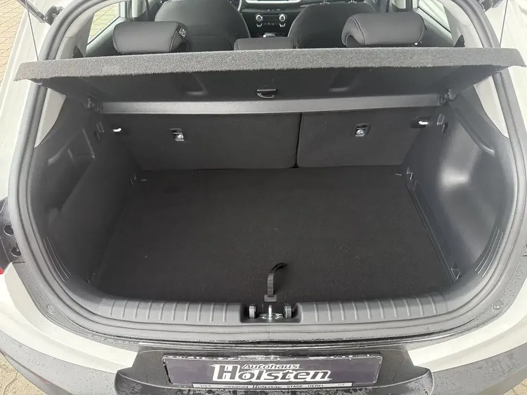 Kia Stonic - Thumbnail 9