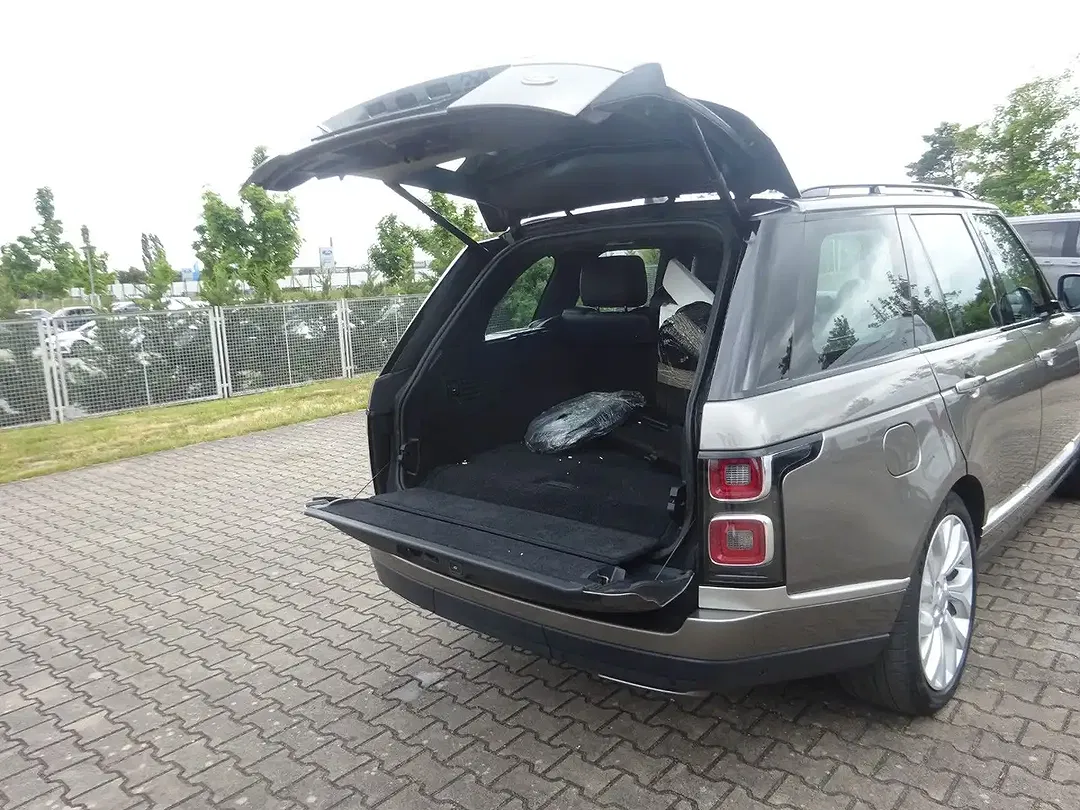 Land Rover Range Rover - Thumbnail 10