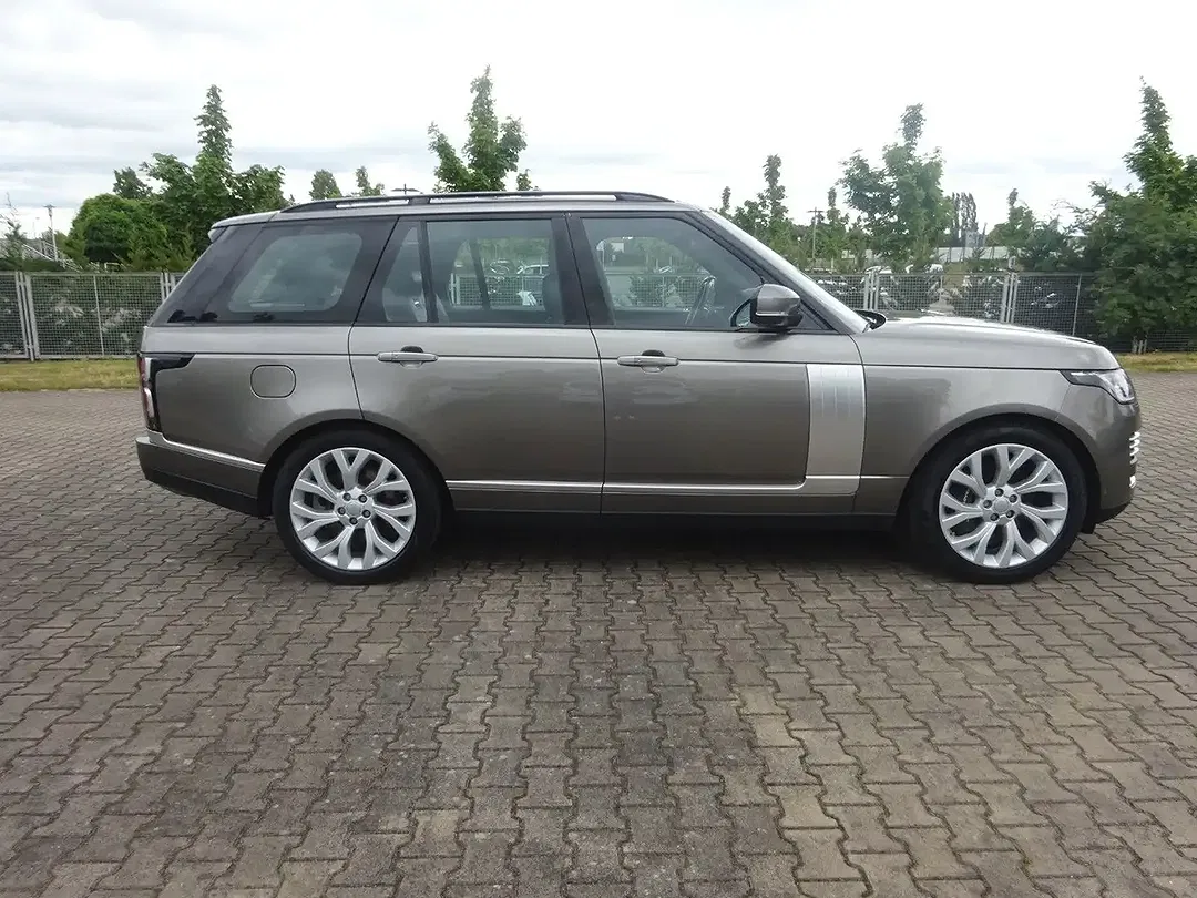 Land Rover Range Rover - Thumbnail 5