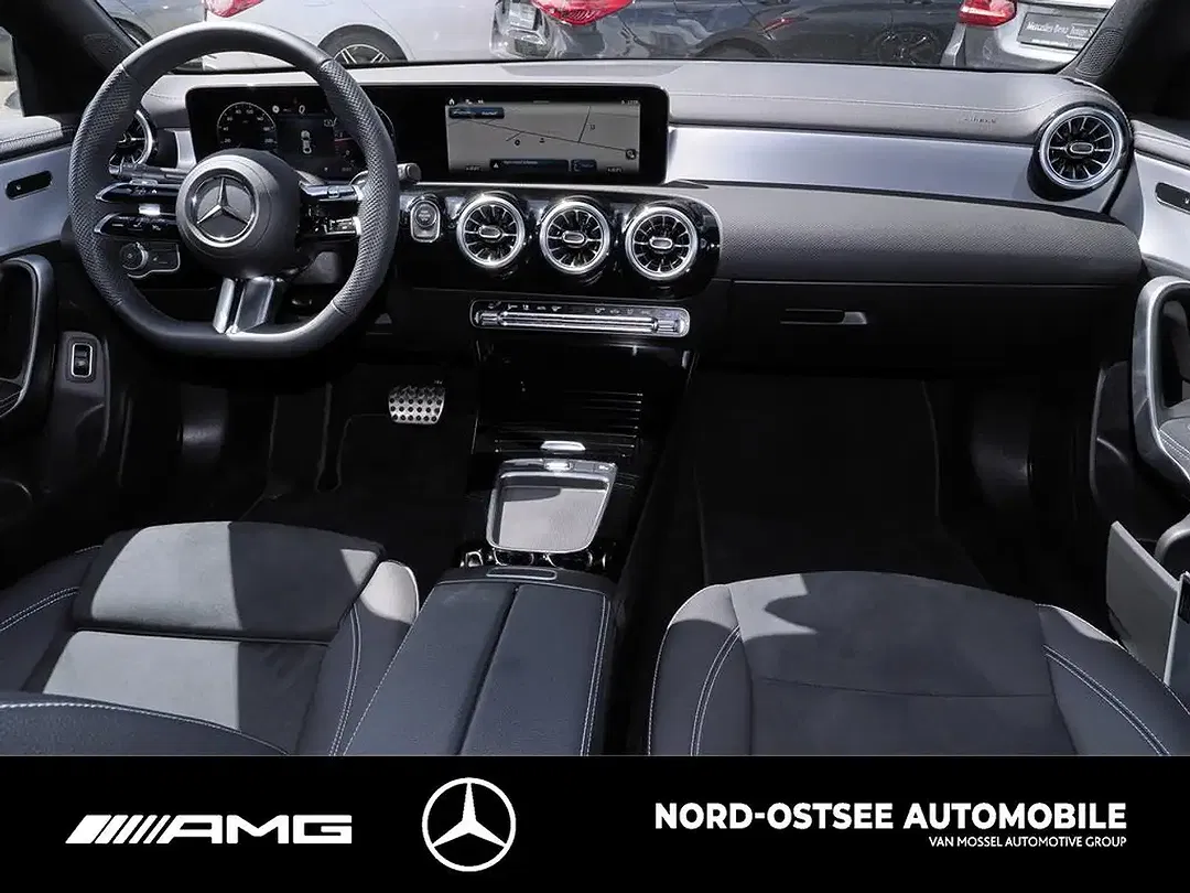 Mercedes-Benz CLA 200 - Thumbnail 12